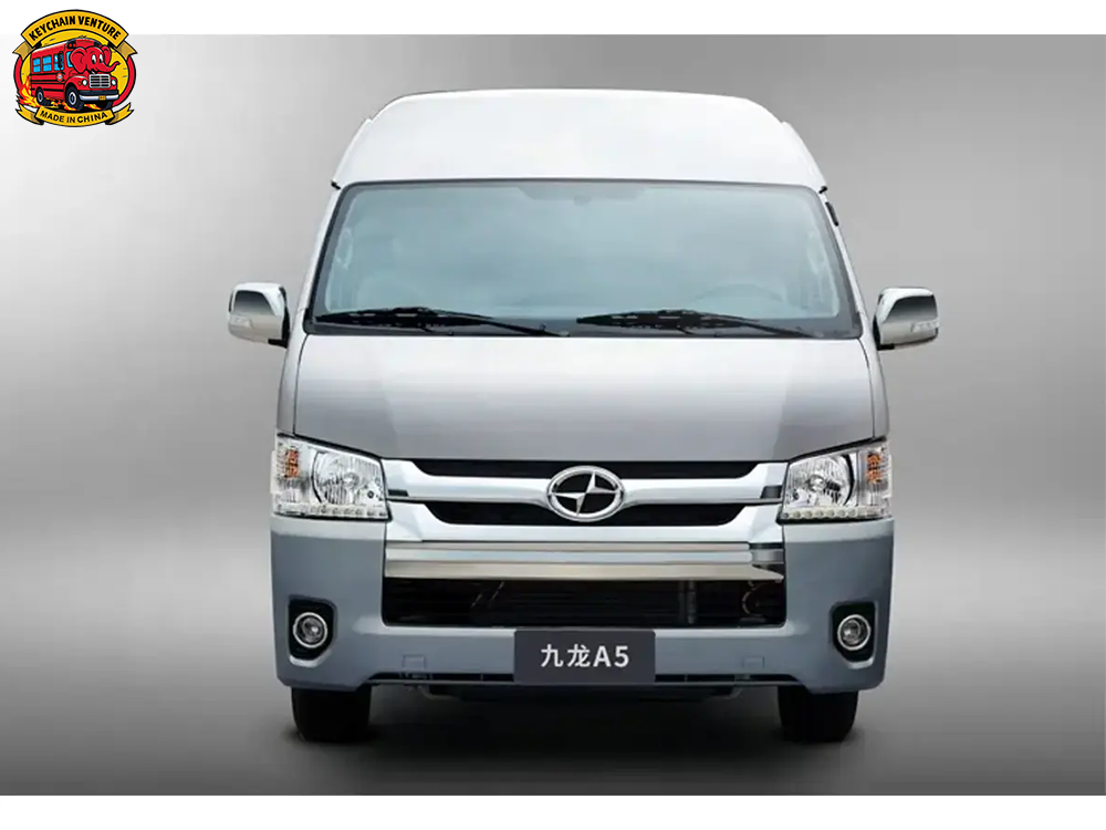 Alitumia Joylong Hiace