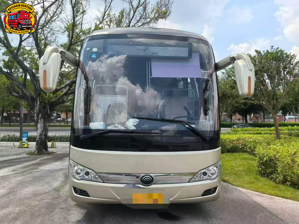 Tour Bus Yutong ZK6122