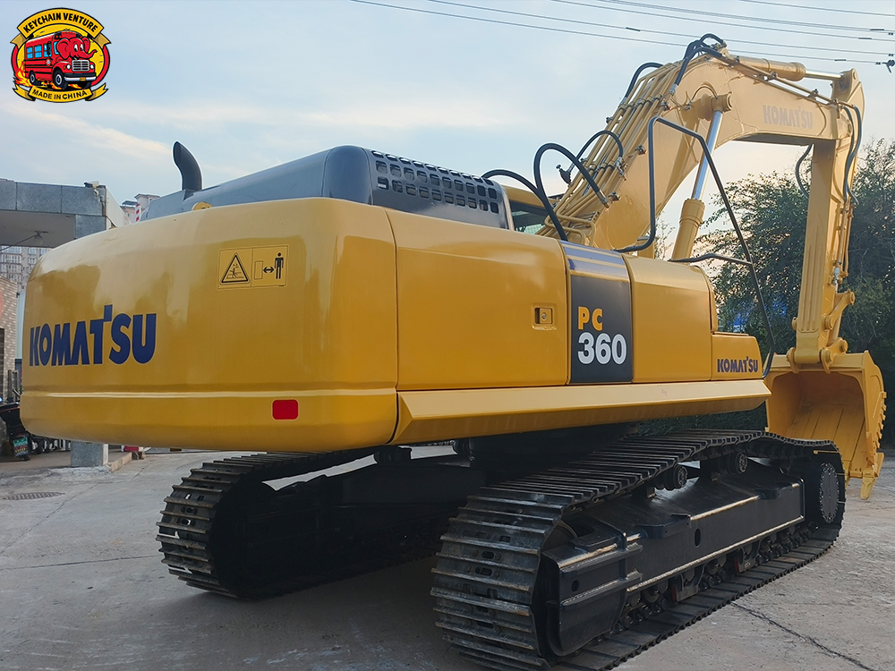 Komatsu