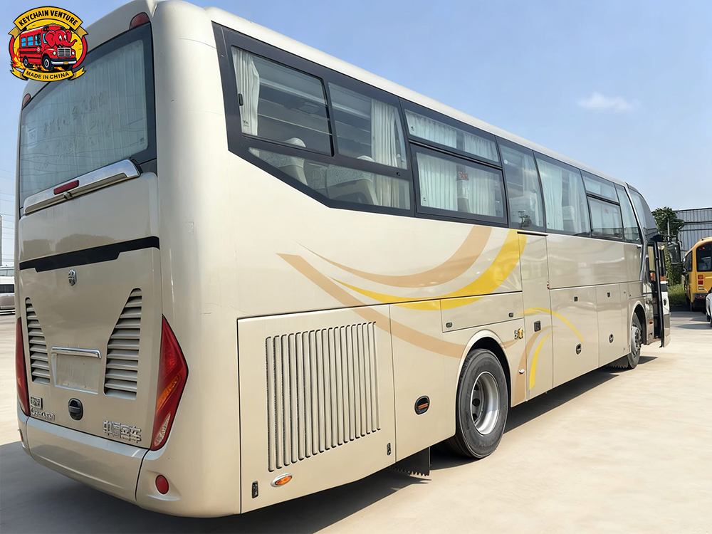 Luxury Coach Zhongtong LCK6126