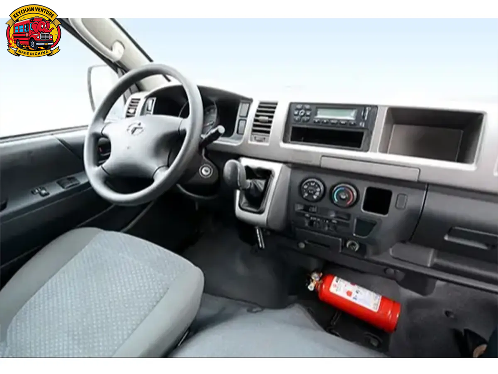 Alitumia Joylong Hiace