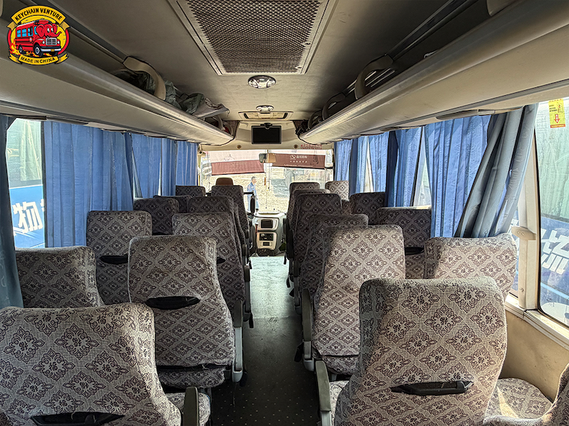 Tour Bus Kinglong XMQ6898.7