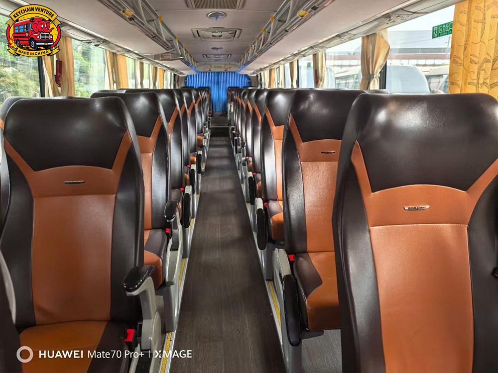 Luxury Bus Kinglong XMQ6135