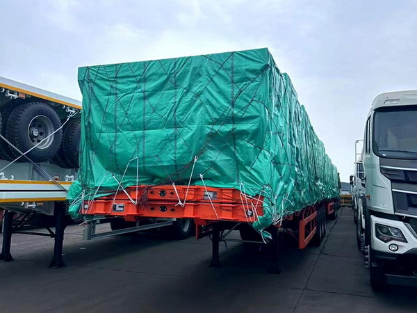 Loading Semi Trailer 