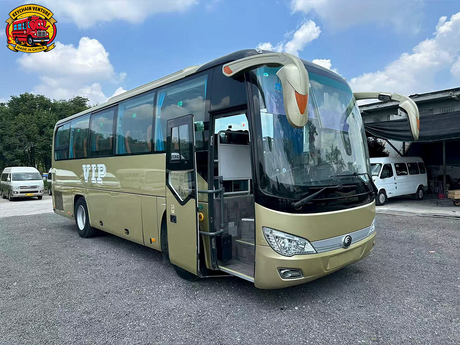 Luxury Tour Bus Yutong ZK6906