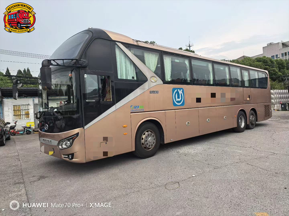 Luxury Bus Kinglong XMQ6135